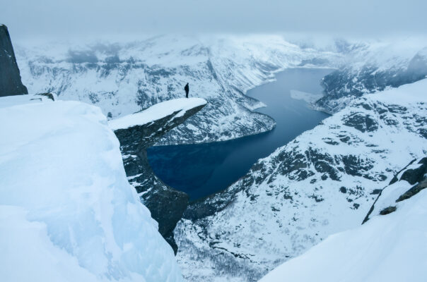 Norwegen Trolltunga Winter