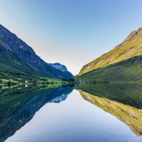 Camping in Norwegen: Infos zu Plätzen, Kosten & Anreise inkl. Platzempfehlungen