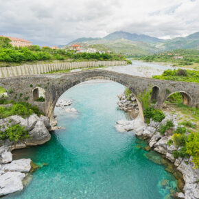 Auf nach Albanien: 8 Tage im TOP 5* Hotel mit All Inclusive, Flug  & Transfer für 579€