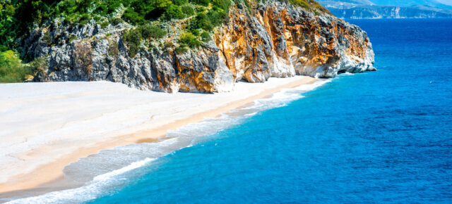 Ab nach Albanien: 8 Tage mit TOP Unterkunft in Strandnähe & Flug für NUR 117€