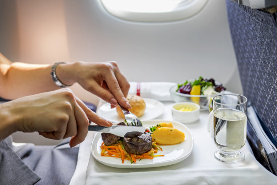 easyJet Essen & Getränke Alles zur Verpflegung an Bord inkl. Preise