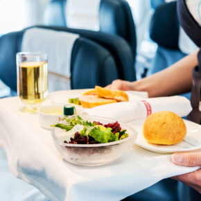 Air France Essen: Diese Verpflegung erwartet Euch an Bord Eures Kurz- & Langstreckenflugs