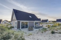 Südholland: 4 Tage im Sommer in eigener Villa im Strandresort mit Sauna ab 161€ p.P.