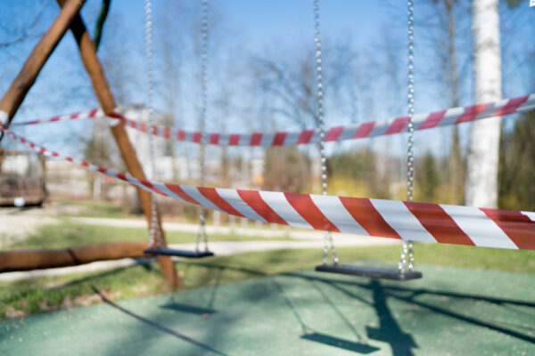 Coronavirus Spielplatz gesperrt