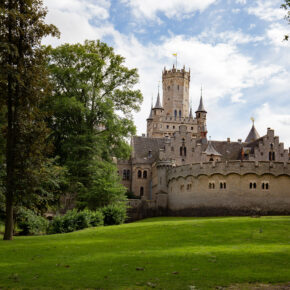 Das schönste Schloss Deutschlands: 2 Tage zum Schloss Marienburg mit Hotel nur 36€