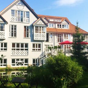 Wellness-Oase: 3 Tage in Niedersachsen mit 4* Hotel, Frühstück, Dinner & Sekt ab 89€