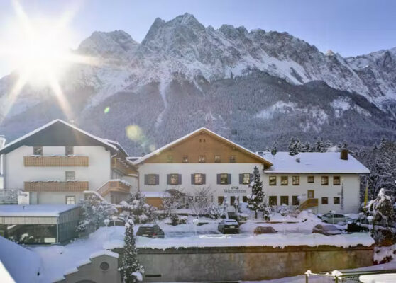 Romantik Alpenhotel Waxenstein Winter