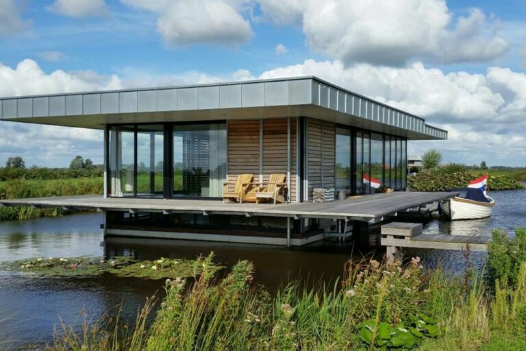 WasserVilla direkt im See 8 Tage Luxus in den Niederlanden mit Sauna