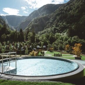 Wellnessurlaub: 4 Tage in Südtirol im 3* Hotel mit Halbpension & Infinity Pool ab 374€