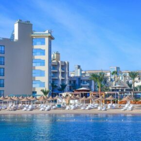 Hurghada: 7 Tage Ägypten im TOP 4.5* Resort direkt am Meer mit All Inclusive, Flug, Transfer & Zug für 494€