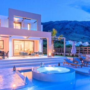 Krasse Luxus-Villa auf Kreta: 8 Tage im eigenen Ferienhaus mit Pool & Whirlpool für 500€ p.P.