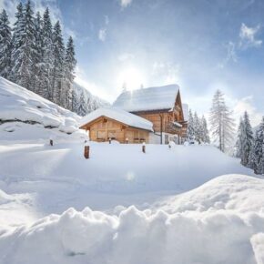 Winterurlaub in Österreich: 6 Tage im eigenen Chalet mit Jause, Sauna & Whirlpool ab 452€ p.P.