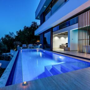 Private Luxusvilla in Kroatien: 4 Tage Medveja mit Pool, Sauna & Jacuzzi für 270 € Private Luxusvilla in Kroatien: 4 Tage Medveja mit Pool, Sauna & Jacuzzi für 270 €