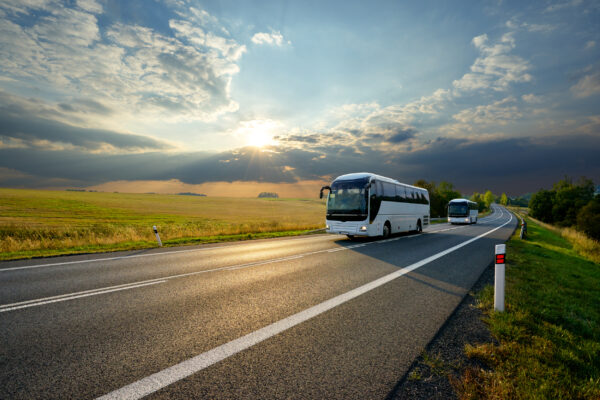 Bus Sonnenuntergang Straße