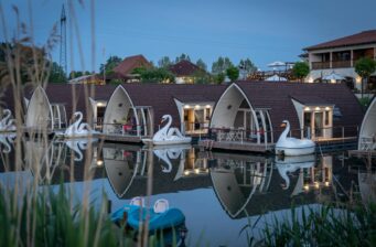 Lieblingsplatz Parey: 2 Tage im Hotel auf dem Wasser inklusive Tretboot & weiteren Extra...