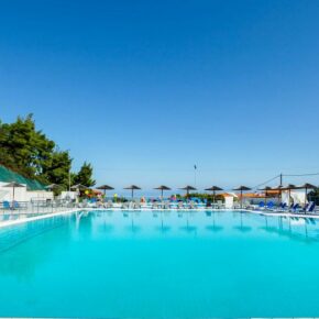 Griechenland Urlaub: 6 Tage auf Chalkidiki im 4* Hotel mit All Inclusive & Flug nur 280€