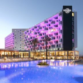 Luxus auf Ibiza: 8 Tage im TOP 5* Hard Rock Hotel inkl. Frühstück, Flug & Transfer für 1142€