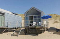 Strandhaus für die ganze Gang: 5 Tage im eigenen Beach House in Holland direkt am Meer NUR 13...