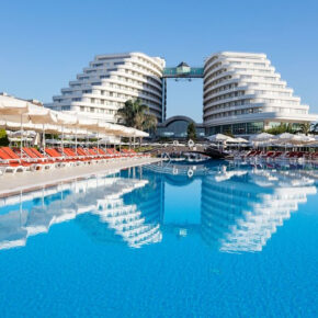 Luxus: 7 Tage Türkei im 5* Miracle Resort mit All Inclusive, Flug & Transfer nur 453€