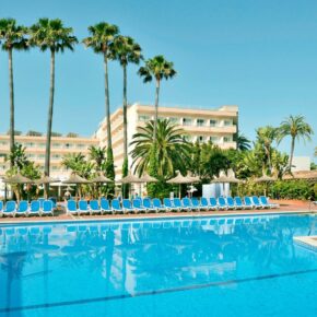 Günstig nach Mallorca: 7 Tage im 3.5* TUI SUNEO Hotel mit All Inclusive, Flug, Transfer & Zug nur 299€
