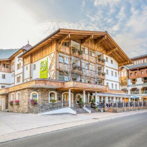 Reisegutschein für Aktiv & Wellnessurlaub in Tirol: 3 Tage im TOP 4* Hotel mit Halbpension nur 174€