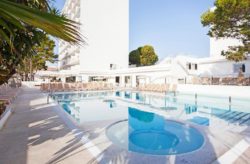 Mallorca: 6 Tage im tollen 4* Hotel mit Frühstück, Flug, Transfer & Zug nur 315 €