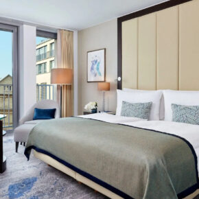 Wochenendtrip: 2 Tage Düsseldorf mit TOP 5* Intercontinental Hotel & Frühstück nur 95€ Wochenendtrip: 2 Tage Düsseldorf mit TOP 5* Intercontinental Hotel & Frühstück nur 95€