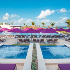 Traumurlaub: 9 Tage Cancún im 5* Planet Hollywood Resort mit Junior-Suite, 9, Flug & Transfer nur 1453€