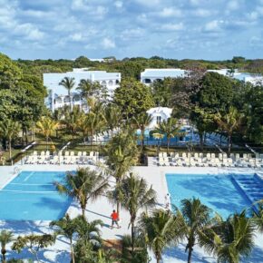 Luxus unter Palmen: 10 Tage Mexiko im TOP 5* RIU Hotel mit All Inclusive, Flug & Transfer nur 1535€