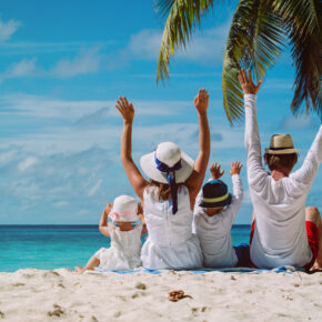 Sommerurlaub mit Kindern: Ziele, Tipps & Angebote