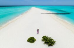 Malediven-Traum: 9 Tage im TOP 4* Resort inkl. Vollpension, Flug, Transfer & Zug für 292...