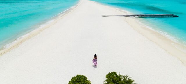 Black Week Kracher: 9 Tage Malediven im TOP 4* Resort inkl. Vollpension, Flug, Transfer & Zug für 1853€