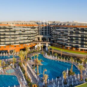 Türkei: 7 Tage Side im neuen TOP 5* Hotel inkl. All Inclusive, Flug, Transfer & Zug nur 414€