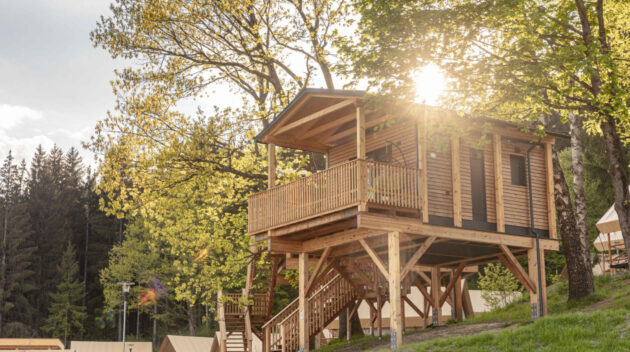 Glamping Kötschach Baumhaus