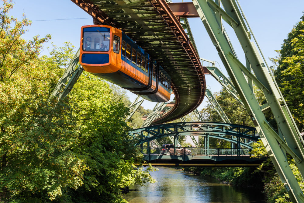 The,Schwebahn,Floating,Tram,In,Wuppertal