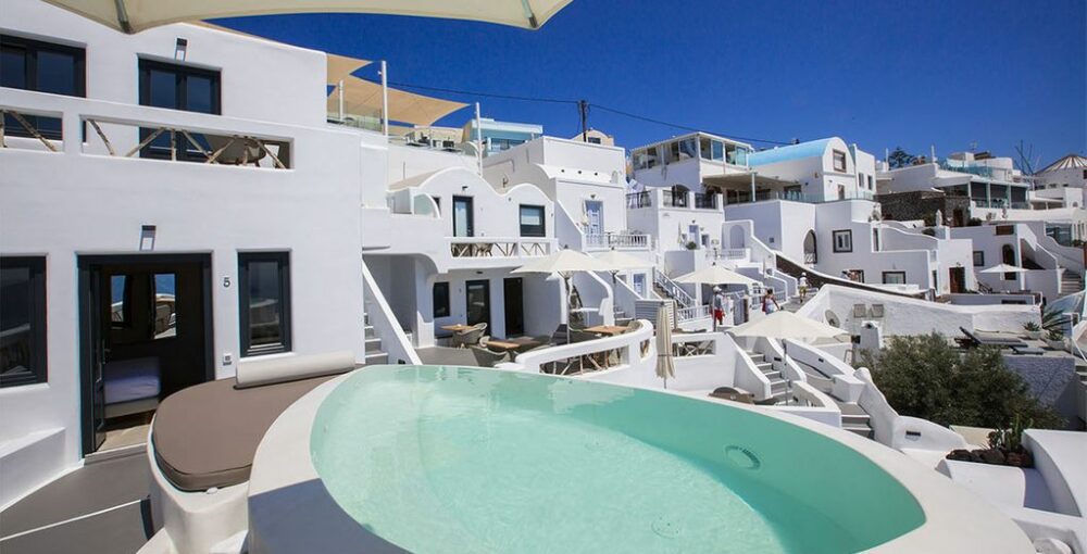 Santorini Chic Hotel
