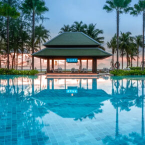 Luxus in Thailand: 12 Tage im TOP 5* Strandhotel mit Frühstück, Flug & Transfer nur 903€