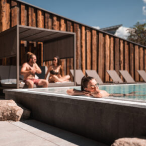 Südtirol: 3 Tage im neu eröffneten 4* Hotel inkl. Halbpension, Wellness & Extras ab 165€