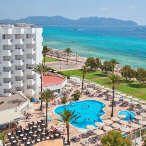 MALLORCA-KRACHER: 6 Tage im TOP 4* Hotel mit Frühstück, Flug, Transfer & Zug nur 228 €