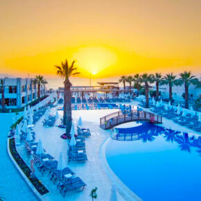 Luxus-Strandurlaub: 8 Tage Türkei im TOP 5* Hotel mit All Inclusive, Flug, Transfer & Zug für 478€