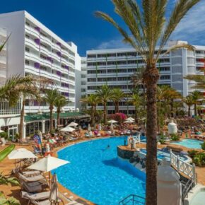 Gran Canaria mitten im Sommer: 8 Tage im TOP 4* Hotel mit Halbpension, Flug & Transfer für 568€