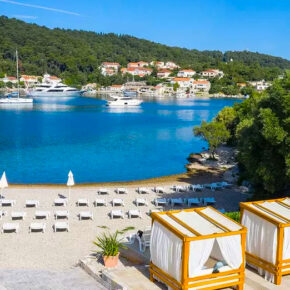 Traumhaftes Kroatien: 6 Tage im 4* Hotel am Strand mit Halbpension & Flug nur 374€
