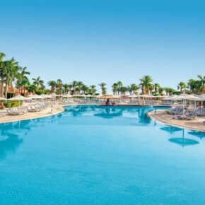 Sommerurlaub Ägypten: 7 Tage Hurghada im TOP 4* Hotel direkt am Strand mit All Inclusive, Flug & Transfer für 570€