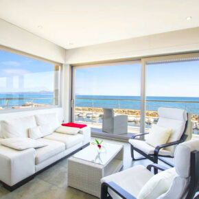 Mallorca mit der Familie oder Freunden: 8 Tage in stylischer Luxusvilla direkt am Meer mit Platz für 8 Personen nur 375€
