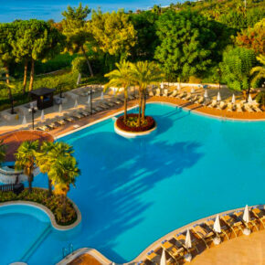 Türkei-Urlaub mit Stil: 7 Tage Antalya im TOP 5* Luxushotel am Strand mit All Inclusive, Flug & Transfer für 1038€