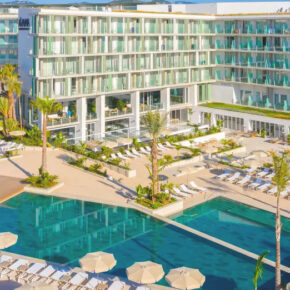 Spanien ruft: 5 Tage Costa Brava im neuen 5* Hotel in Strandnähe mit Frühstück & Flug nur 295€