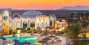 Luxusurlaub am Roten Meer: 6 Tage im 4* Beach Resort mit All Inclusive, Flug & Transfer ...