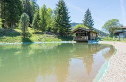Kuschel-Hütte am Teich: 6 Tage Hohe Tauern Nationalpark mit romantischer Unterkunft ab 285€