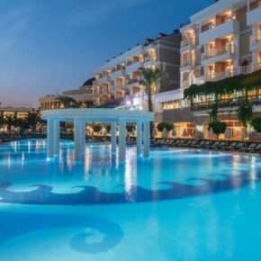 Türkei-Urlaub zum Kracherpreis: 6 Tage Side im 4* Strandhotel mit All Inclusive, Flug & Transfer nur 372€