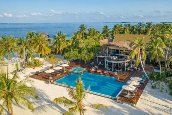 Outrigger Maafushivaru Maldives Resort_5vorflug